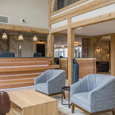 Hotel Sandburn Hall 4*