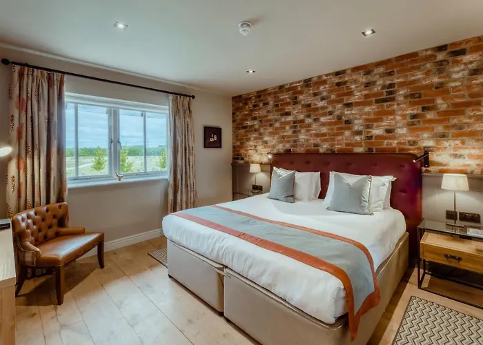 Sandburn Hall Hotel 4*