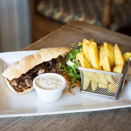 Отель Sandburn Hall