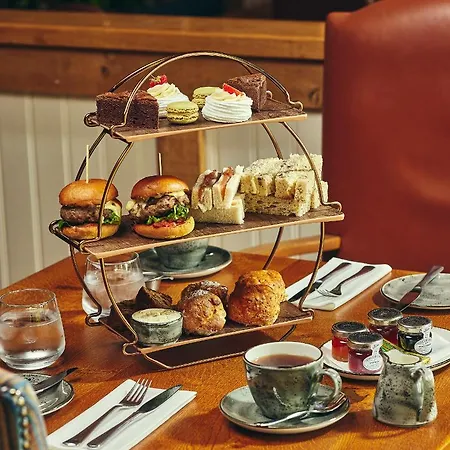 Отель Sandburn Hall Йорк