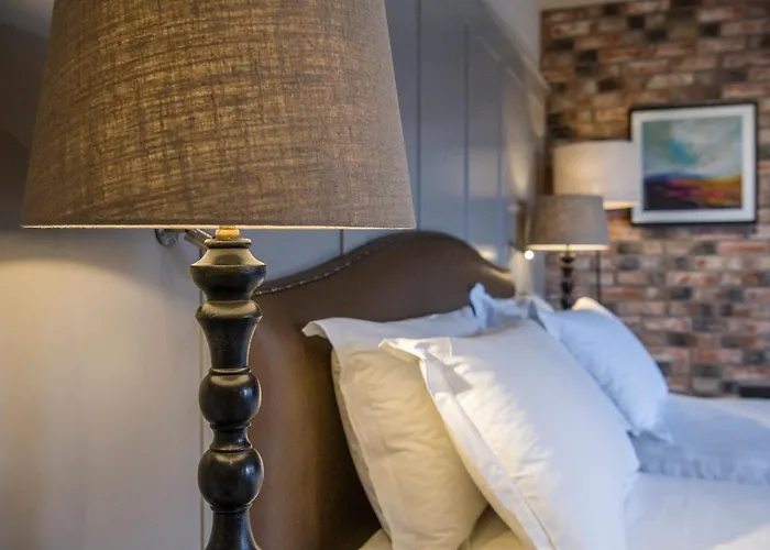 Hotel Sandburn Hall 4*